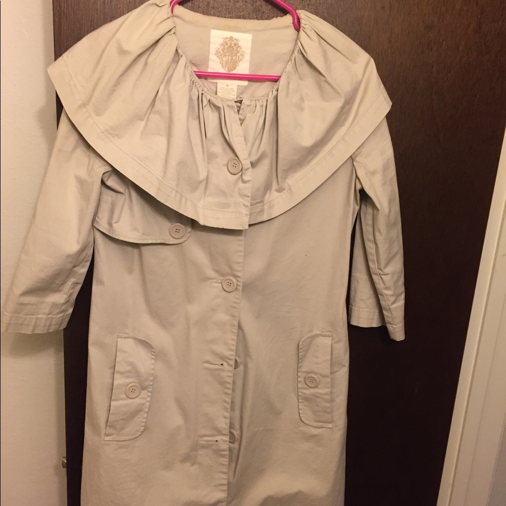 Mid sleeve coat